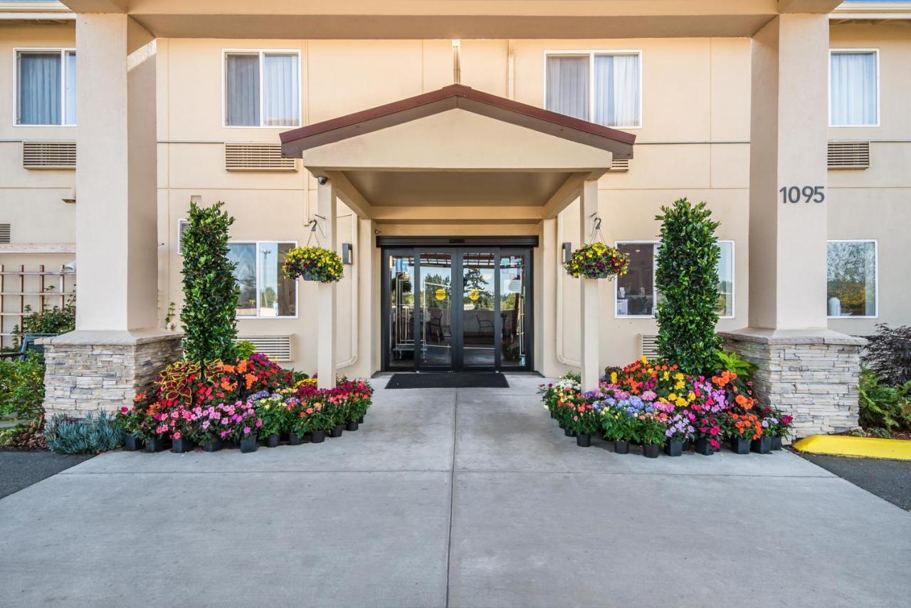 Red Lion Inn & Suites Sequim At Olympic National Park Екстериор снимка