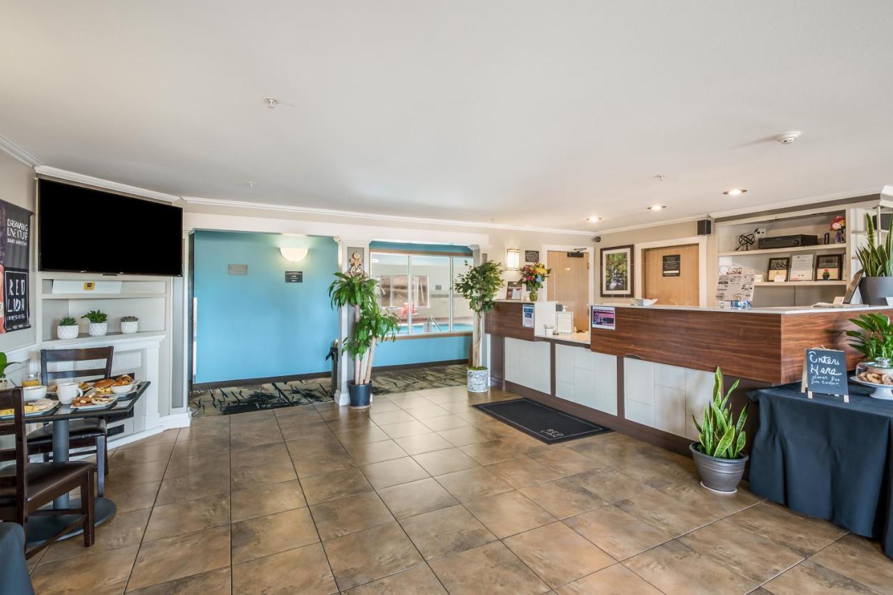 Red Lion Inn & Suites Sequim At Olympic National Park Екстериор снимка