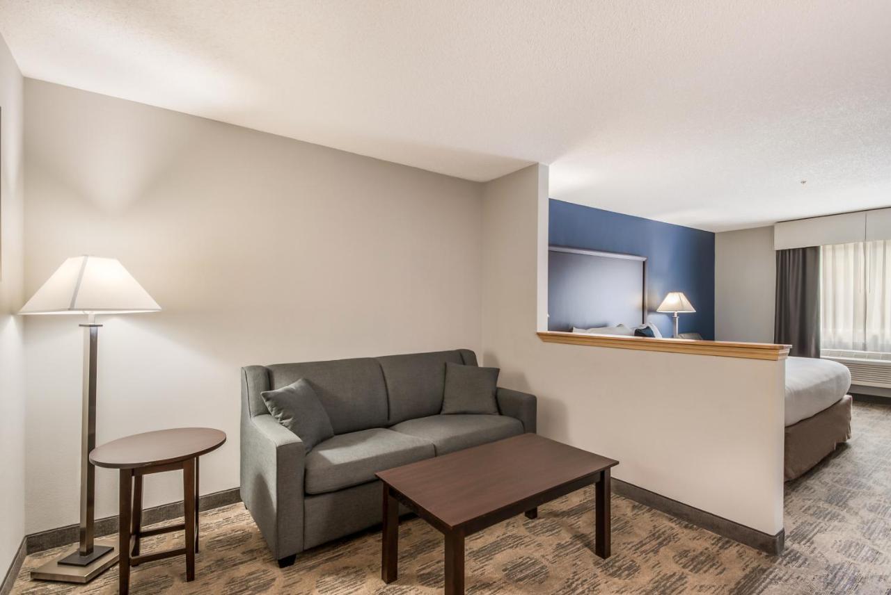 Red Lion Inn & Suites Sequim At Olympic National Park Екстериор снимка