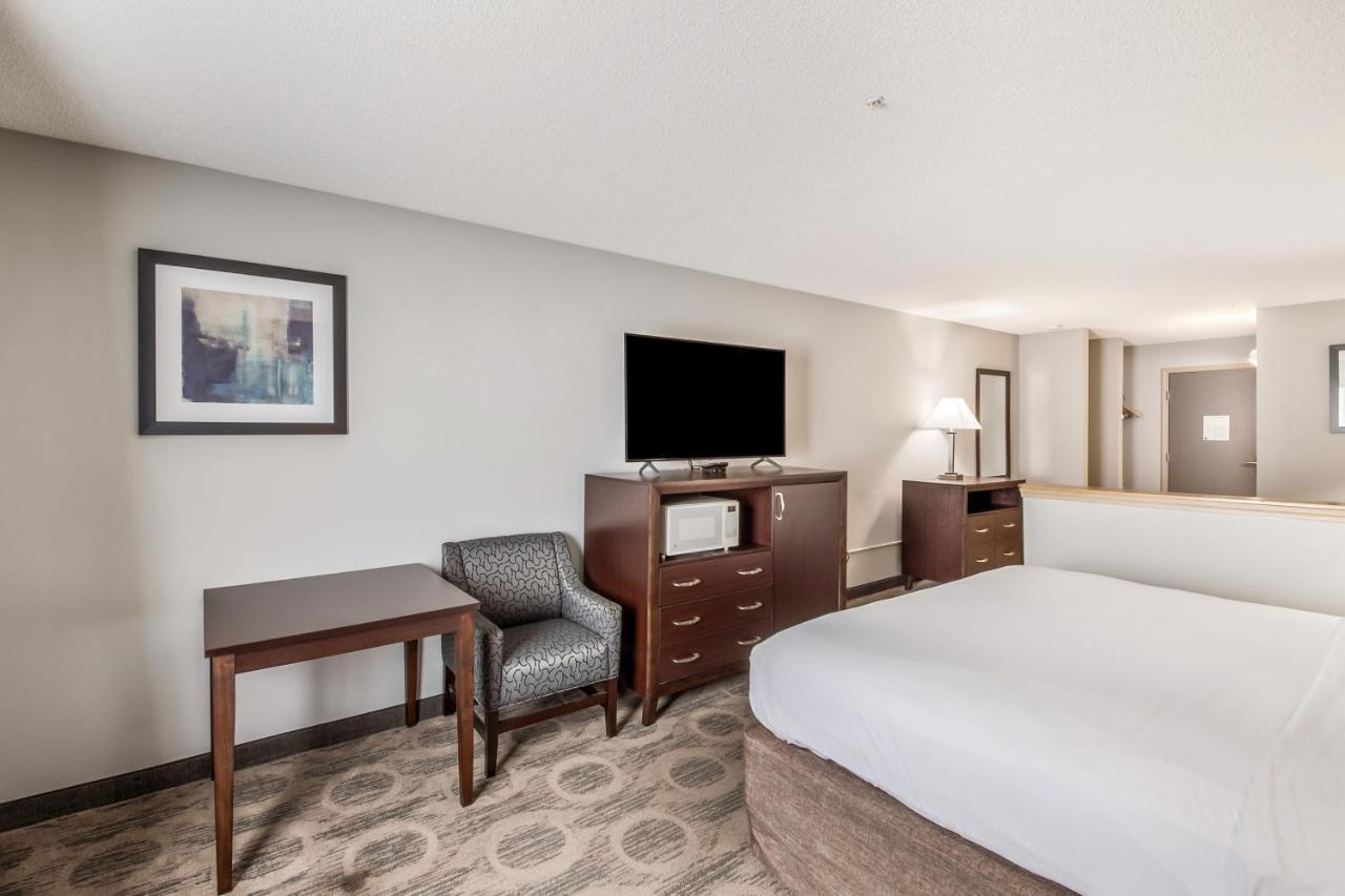 Red Lion Inn & Suites Sequim At Olympic National Park Екстериор снимка