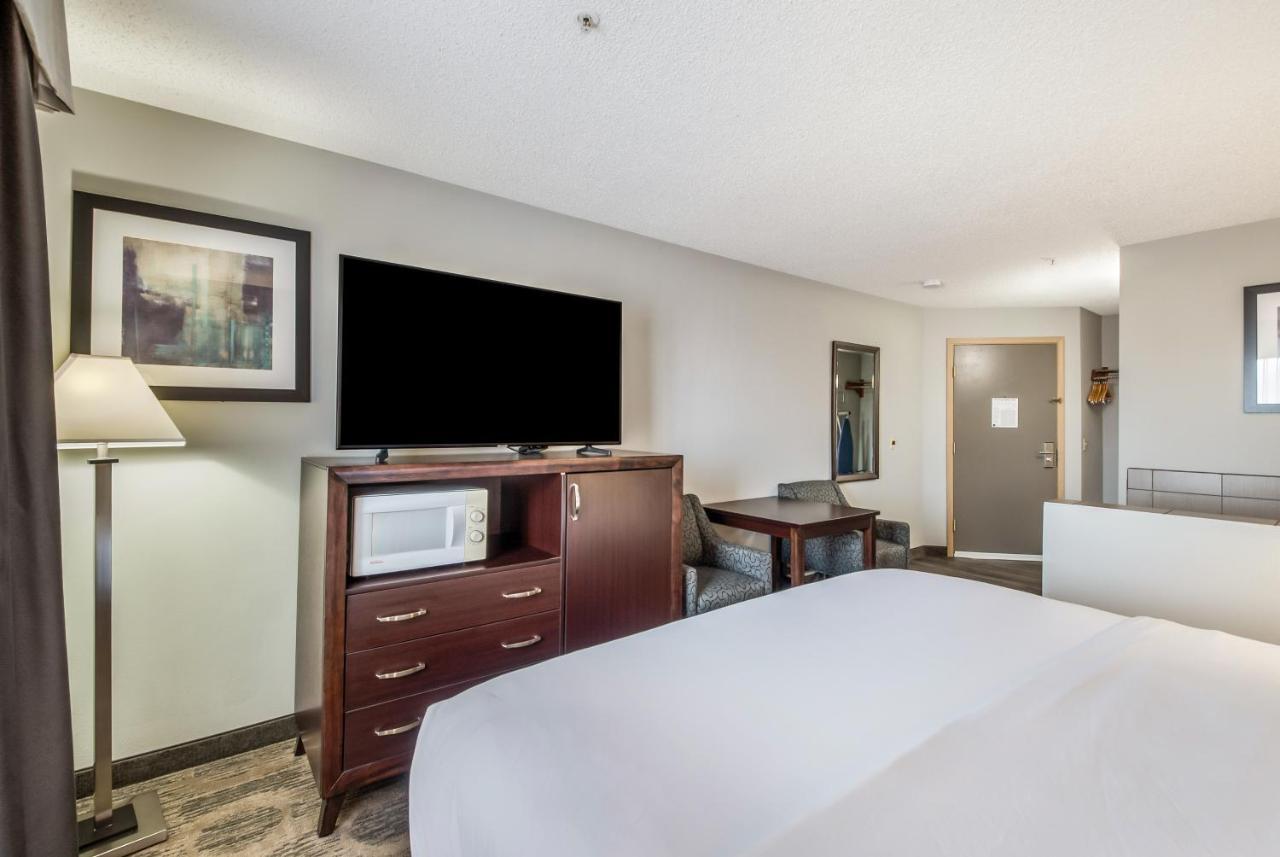 Red Lion Inn & Suites Sequim At Olympic National Park Екстериор снимка